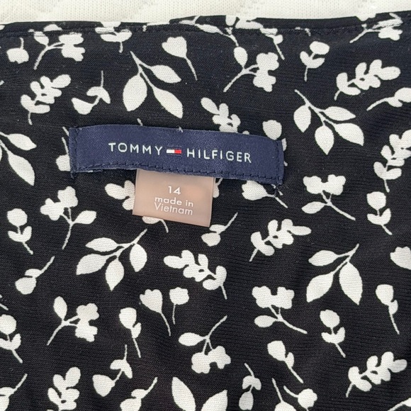 Tommy Hilfiger Black White Floral Puff Sleeve V-Neck Dress Size 14 Cottagecore - Picture 6 of 6